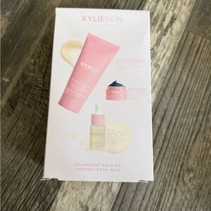 Kylie Skin Overnight Skin Set